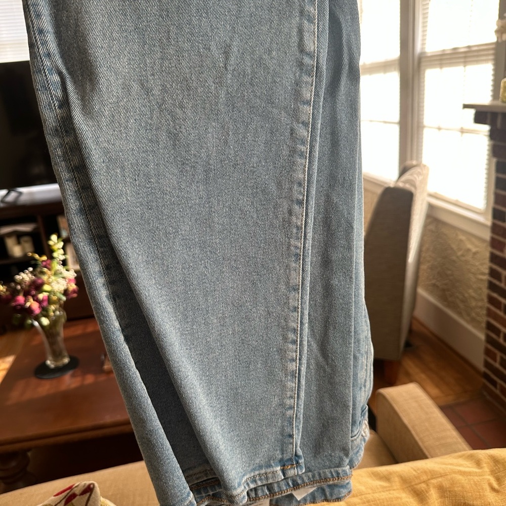 Men's Light Blue Jeans